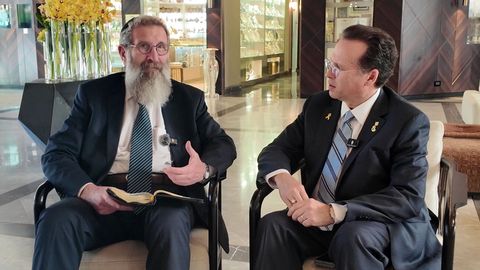 Meeting in Jerusalem: Rabbi Eliahu Birnbaum Highlights the Spiritual Dimension of Dr. José Benjamín Pérez Matos’ Mission Amid War 